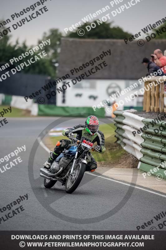 Vintage motorcycle club;eventdigitalimages;mallory park;mallory park trackday photographs;no limits trackdays;peter wileman photography;trackday digital images;trackday photos;vmcc festival 1000 bikes photographs